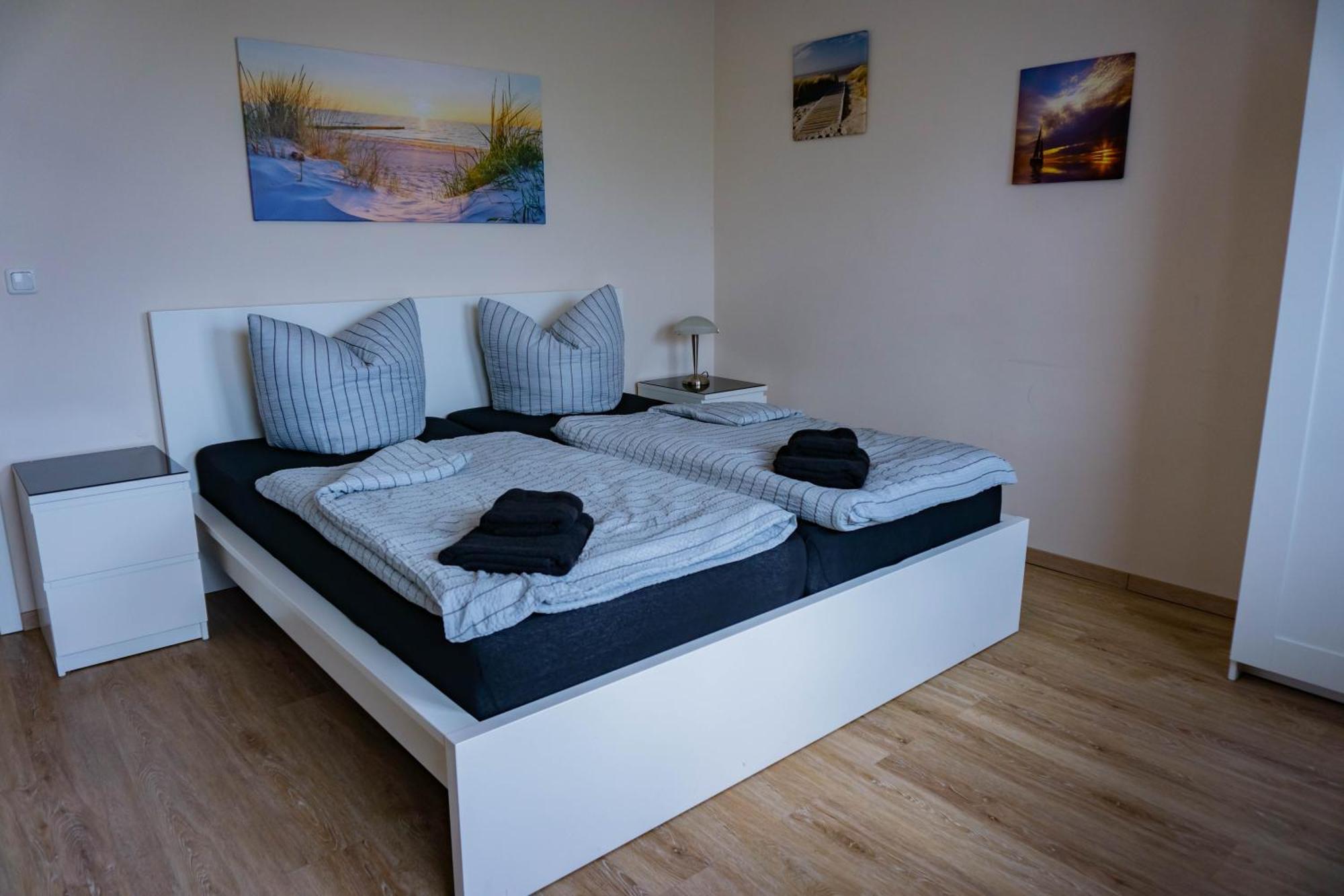 Haus Strandglueck - Urlaub Mit Blick Auf Den Duemmer See Apartment Lembruch Exterior photo