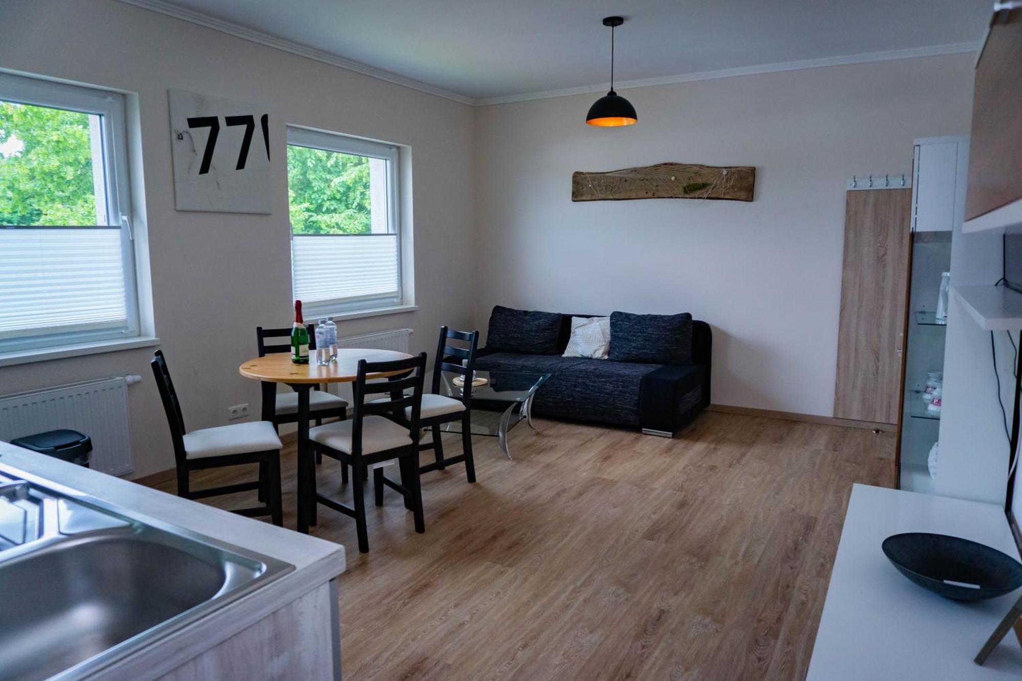 Haus Strandglueck - Urlaub Mit Blick Auf Den Duemmer See Apartment Lembruch Exterior photo