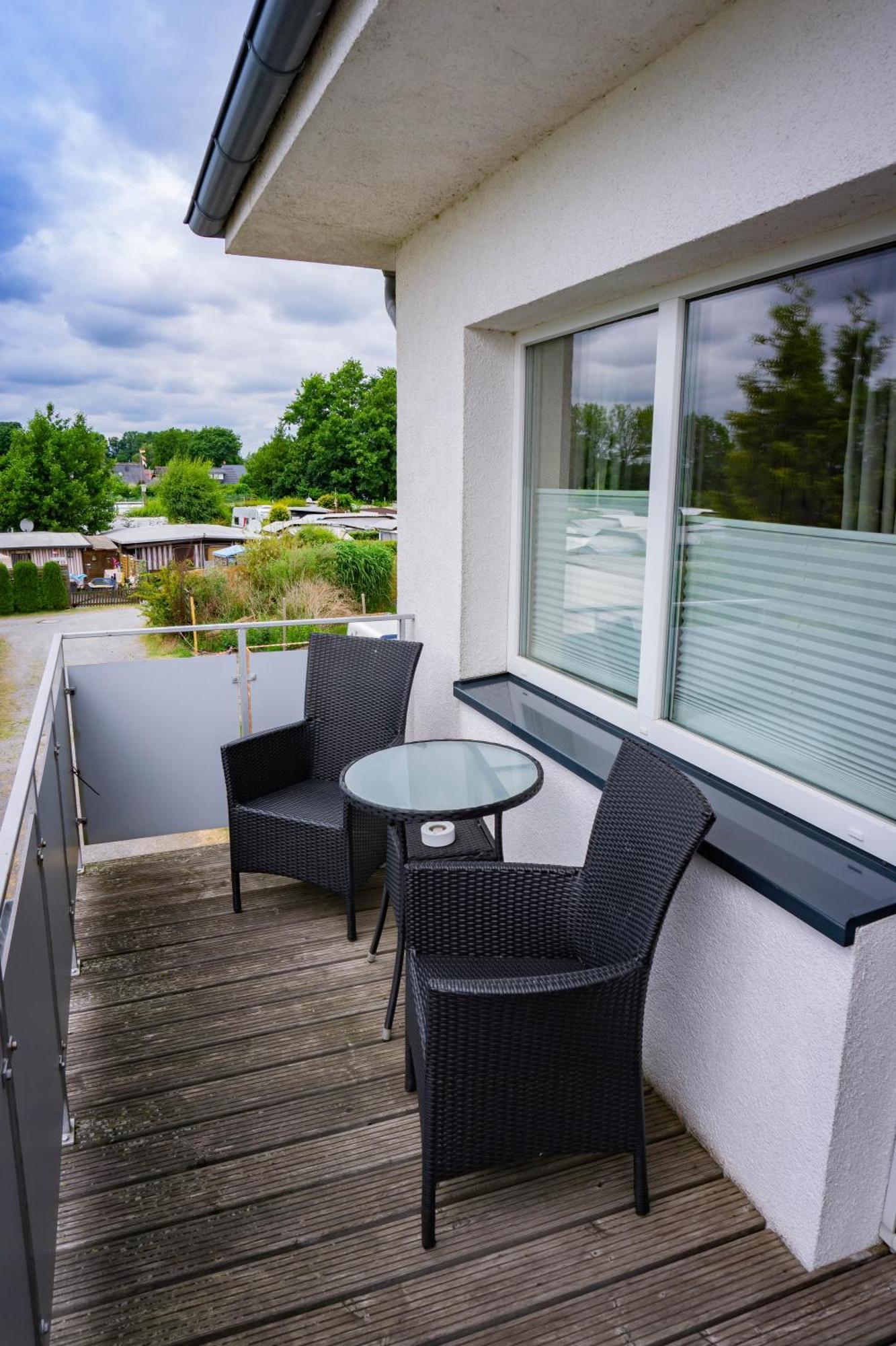 Haus Strandglueck - Urlaub Mit Blick Auf Den Duemmer See Apartment Lembruch Exterior photo